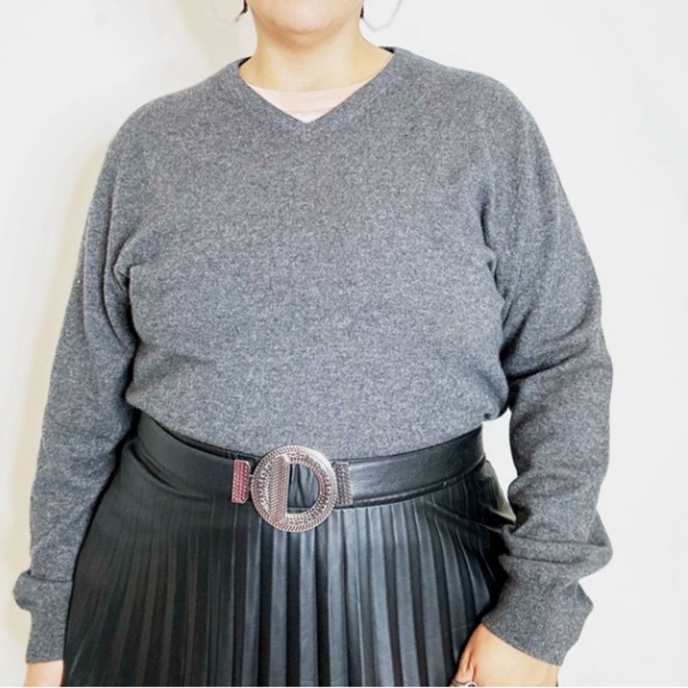 Oliver Perry V Neck Cashmere Sweater